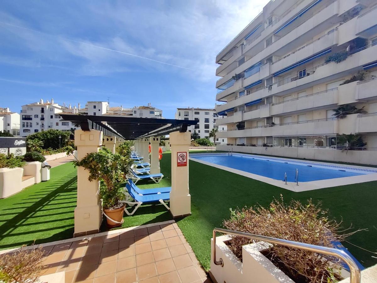 Exclusive Puerto Banus Beach Apartment Free Parking Wifi & Swimming Pool Marbella Exterior photo