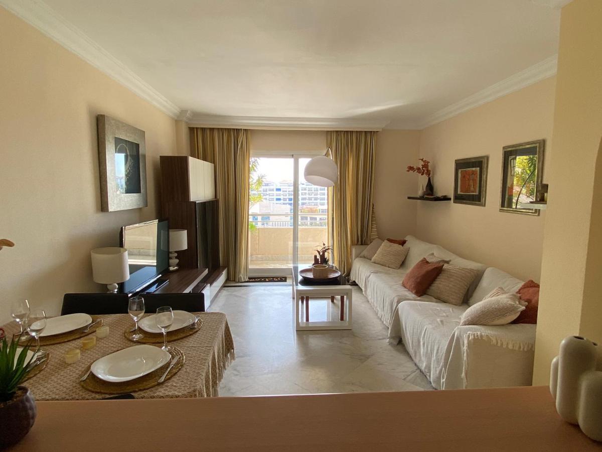 Exclusive Puerto Banus Beach Apartment Free Parking Wifi & Swimming Pool Marbella Exterior photo